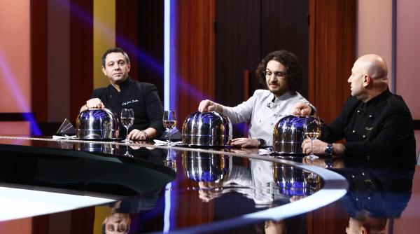 o starleta playboy se intoarce la chefi la cutite alaturi de fiul ei de 10 ani