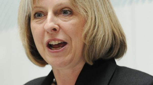 theresa may respinge propunerea laburistilor ca orice actiune militara sa necesite acordul parlamentului