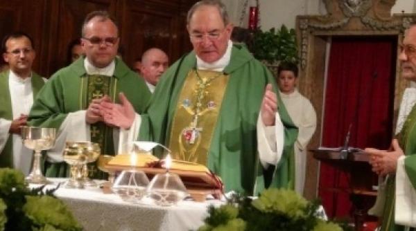 a pierdut la jocurile de noroc jumatate de milion de euro din banii parohiei