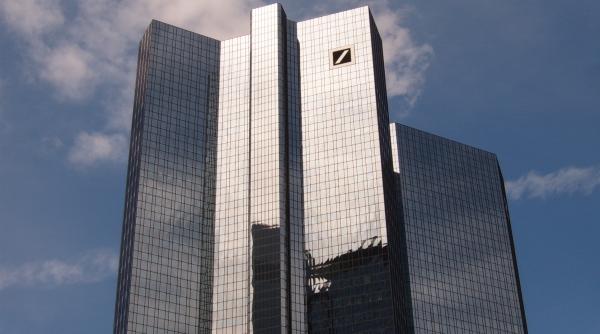 deutsche bank recunoaste ca a transferat din greseala 28 de miliarde de euro