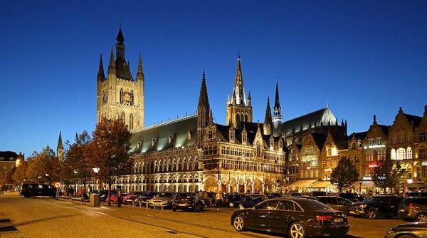 monumentele lumii distruse de mania omului