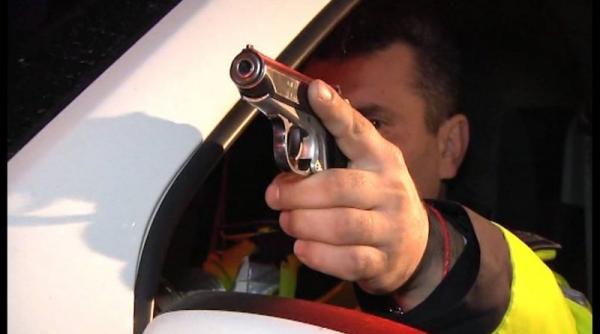 politistii au tras mai multe focuri de arme pentru aplanarea unui conflict izbucnit intre doua familii la targu carbunesti