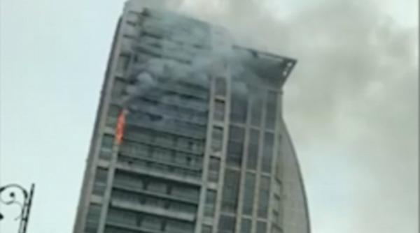 incendiu in trump tower din baku