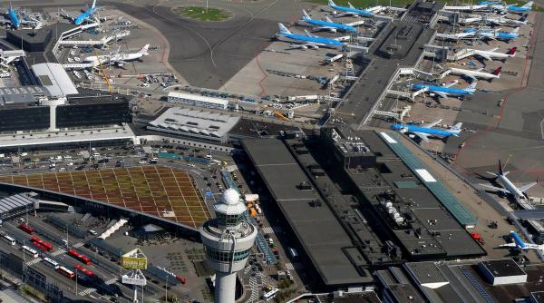 aeroportul schiphol din amsterdam inchis temporar din cauza unei pene de curent