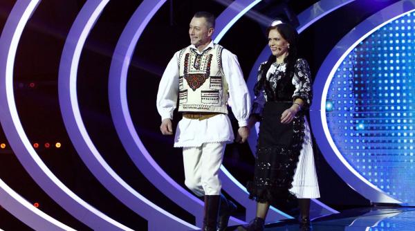 doi soti de la poalele fagarasului vor sa inceapa o afacere cu afini cu banii de la guess my age ghiceste varsta