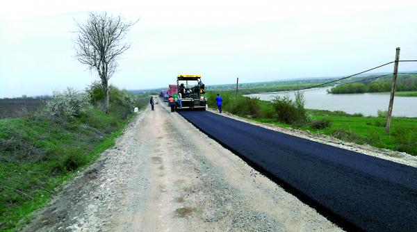 singurul drum national de pamant asfaltat de un baron condamnat