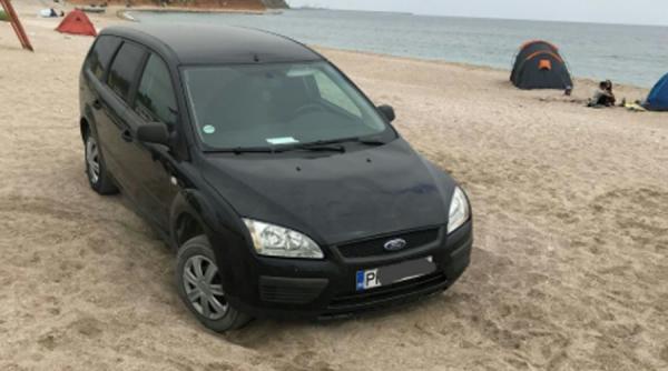 s a deschis sezonul pentru nesimtii care parcheaza pe plaja politistii au aplicat amenzi de 10 000 lei