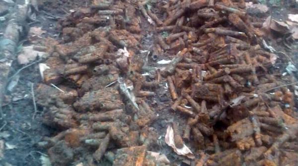 descoperire incredibila in vrancea peste 2 400 de cartuse au fost gasite in curtea unui centru de zi pentru copii