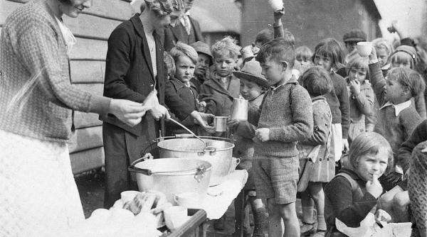 peste o mie de economisti il avertizeaza pe trump cu privire la o noua mare depresiune