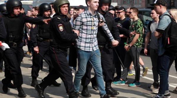 rusia peste 1000 de protestari arestati in intreaga tara