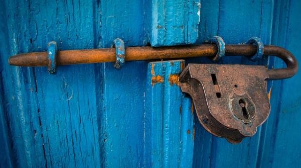 familiile care intra ilegal in sua vor fi separate