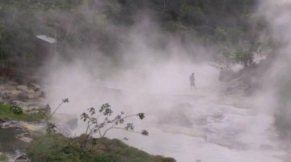 cea mai mare supa naturala din lume raul care fierbe si misterele lui