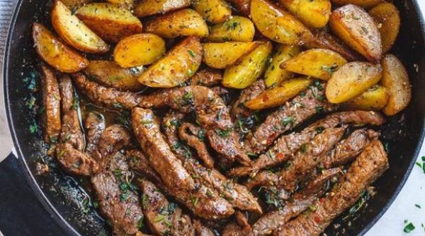 reteta zilei friptura de vita cu cartofi la tigaie