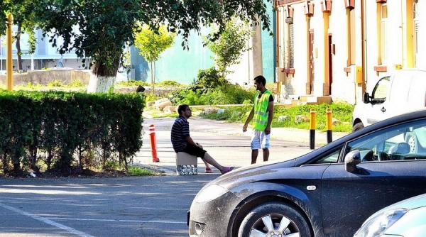 fenomenul sefu eu am grija aici