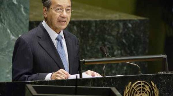 malaezia mahathir mohammad in varsta de 92 de ani devine prim ministru