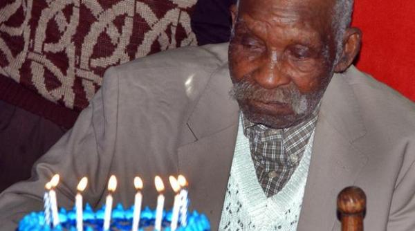 minunea din africa de sud are 114 ani si inca munceste