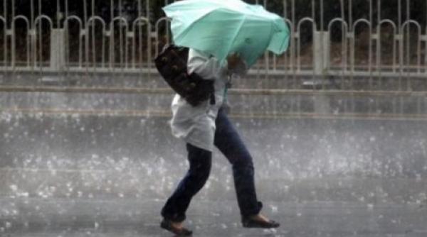 avertizare de averse si descarcari electrice in judete din transilvania in urmatoarea ora