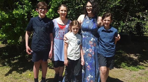 cel mai grav atac armat din australia din ultimii 22 de ani invaluit in mister 7 morti din care 4 sunt copii