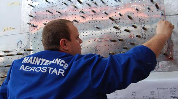 fifor vrea ca aerostar bacau sa devina un hub regional de mentenanta aeronautica