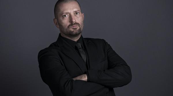 cheloo suparat de un concurent sunt la munca nu conteaza pentru nimeni daca am cazut in cap cu o ora inainte