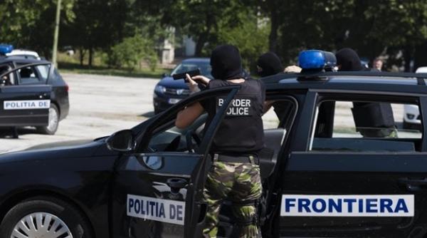 caz incredibil la arad doi soti au incercat sa isi scoata ilegal copilul din tara ascuns sub o patura