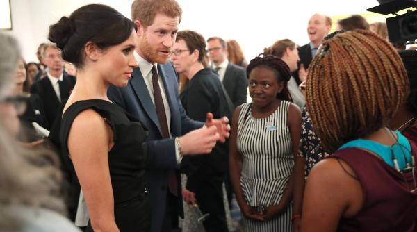 printul harry si meghan markle isi vor petrece in hoteluri diferite noaptea de dinaintea nuntii