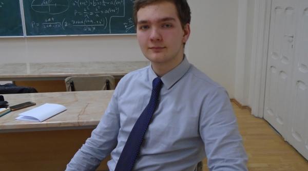 un elev de la colegiul nicolae balcescu din braila a obtinut aurul la olimpiada de fizica a tarilor din asia