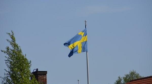 suedezii au primit brosuri oficiale care ii pregatesc de razboi