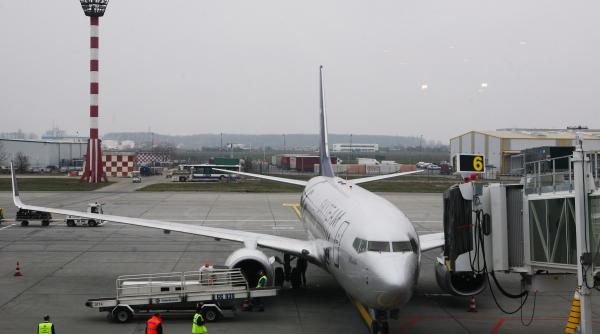 aterizare de urgenta pe otopeni din cauza unui pasager care a decedat