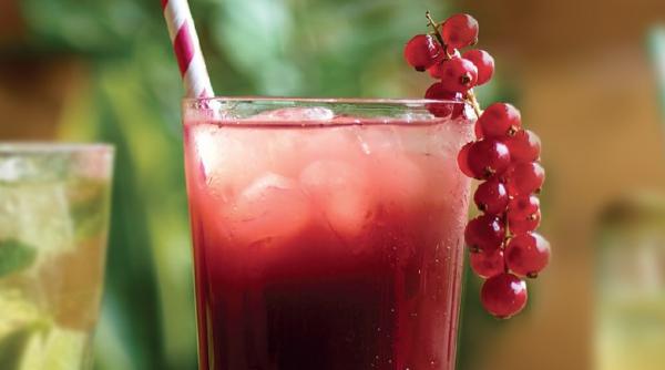 cum preparam un cocktail red passion