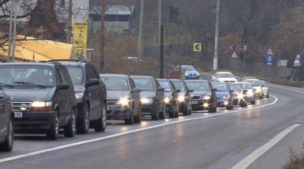 trafic intens in prahova coloana de masini de 6 km pe dn 1 la comarnic