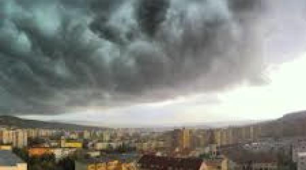 cod portocaliu de furtuna pentru judetele mehedinti valcea si gorj pana la ora 17 10