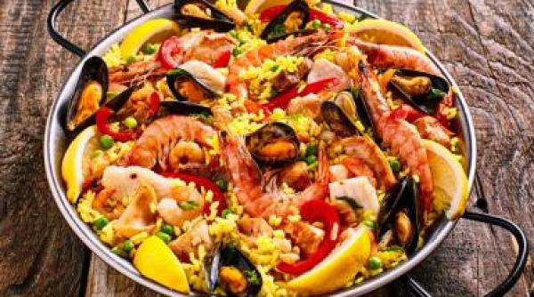 mancare spaniola in parcul kiseleff