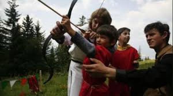 1 iunie la castelul bran jocuri interactive si teatru de papusi