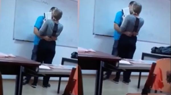 profesorul care saruta cu foc o eleva de 15 ani si a dat demisia