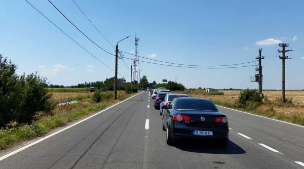 coada de mai multi kilometri la punctul de trecerea frontierei vama veche