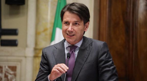 noul guvern italian asigura un echilibru intre populisti si are numai cinci femei in componenta