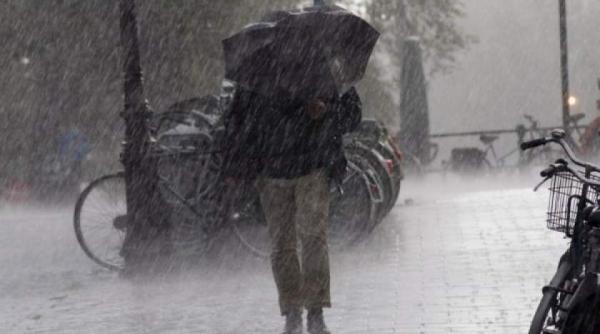 averse si vant puternic in opt judete din muntenia si oltenia pana la ora 14 00