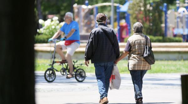 viata pe datorie statul ia lunar de la banci peste 3 5 miliarde lei