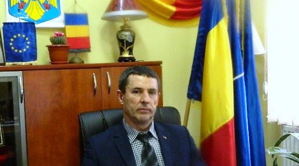 un primar din botosani a ramas fara mandat dupa ce a fost condamnat definitiv pentru complicitate la contrabanda