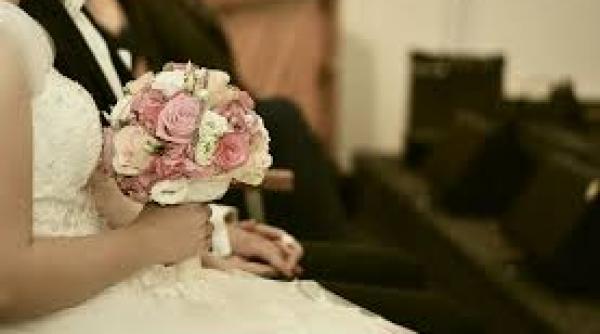 premiu de 1 000 de lei pentru familiile care implinesc 25 de ani de casatorie