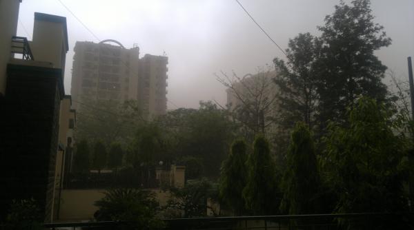 cel putin 20 de persoane au murit in urma furtunilor din nordul indiei