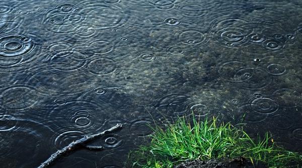 cod galben de inundatii pe rauri din noua judete