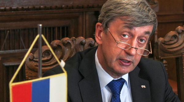 ambasadorul rusiei la bucuresti jefuit in plina strada