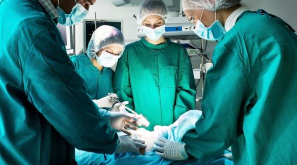 a fost realizata prima operatie interventionala la inima cu holograma din romania