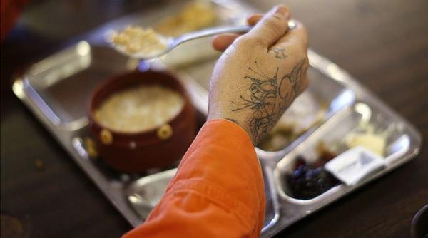 ministerul justitiei propune majorarea valorii normelor de hrana pentru detinuti cu aproape 50