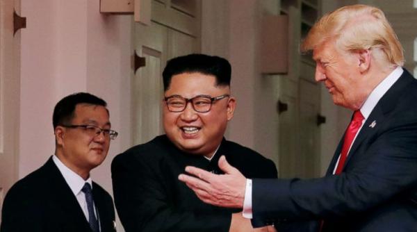 singapore strangere de maini istorica trump kim
