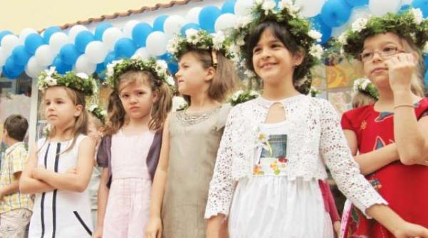 primaria capitalei ofera premii de 1 000 de lei pentru elevii cu media generala 10