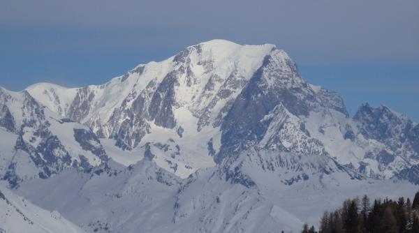 un alpinist israelian a murit in alpii elvetieni dupa ce a alunecat pe gheata