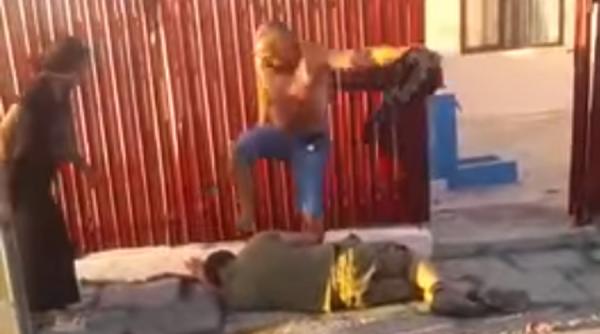 video imagini crunte un barbat este calcat pe cap intr un cartier rau famat din constanta